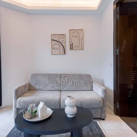 Charlie - Bd De Lorraine Apartment Cannes